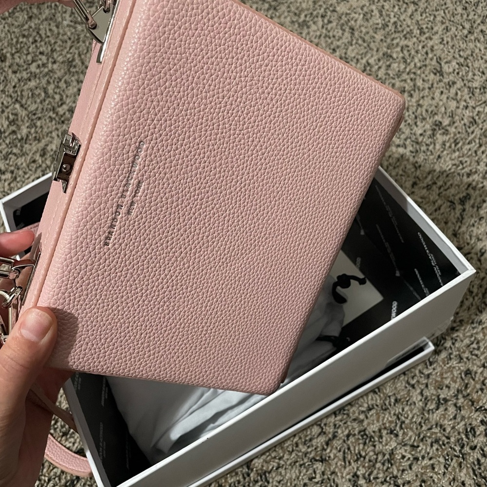 Brandon Blackwood Pink Textured Leather Crossbody Box Bag - Picture 3 of 3